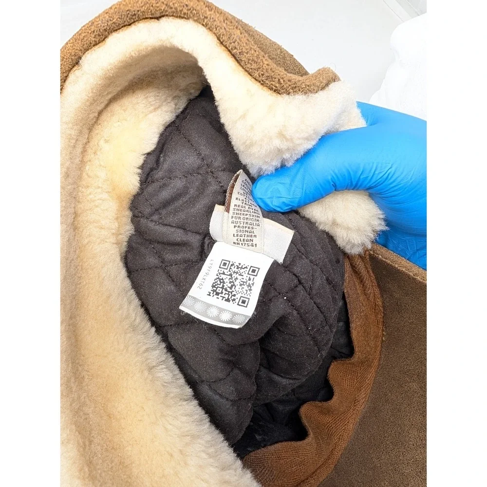 UGG Lockwood Shearling Cap Sheepskin Sherpa Leather Hat Size Small to Medium VTG